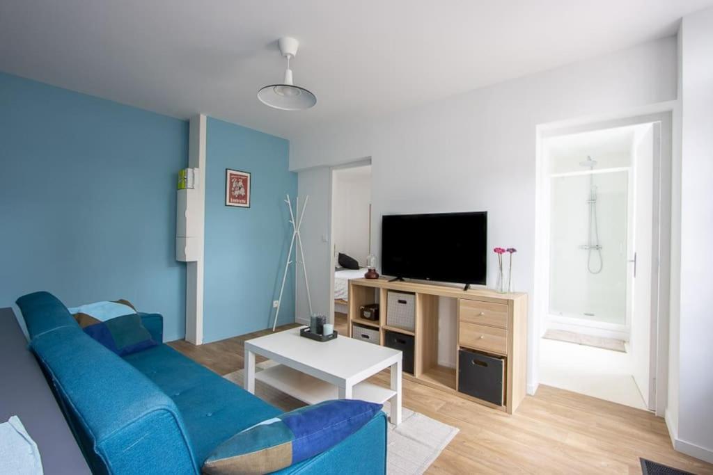 Appartement Avec Terrasse Et Parking, A Meaux Extérieur photo